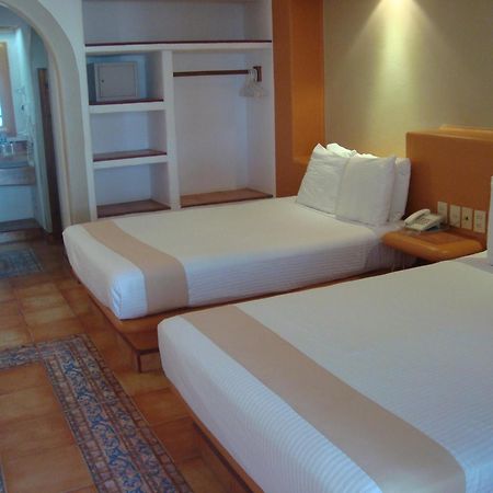 Hotel Villa Mexicana Zihuatanejo Kültér fotó