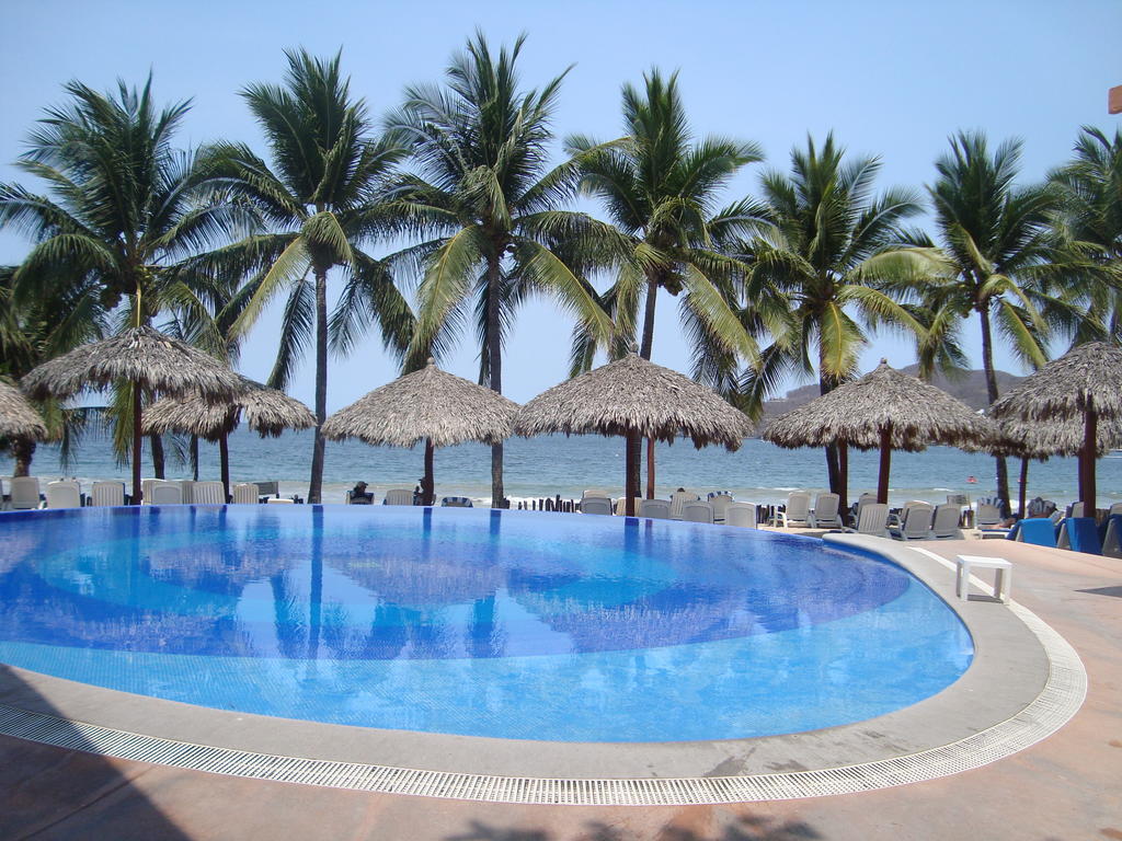 Hotel Villa Mexicana Zihuatanejo Kültér fotó